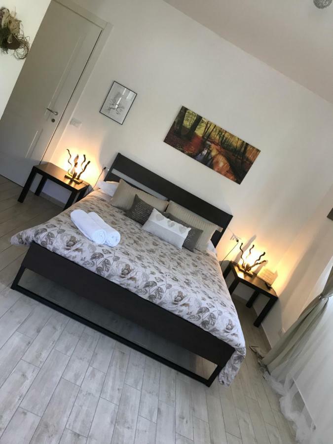 B&B La Rosa Del Lago Reno Di Leggiuno Extérieur photo